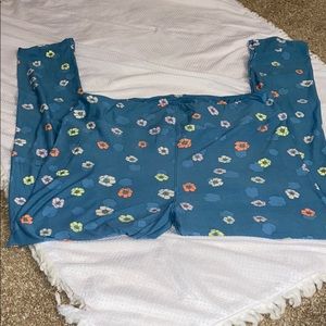 Flower leggings
